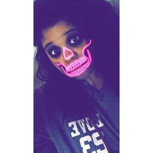 Meet your Posher, Tiara